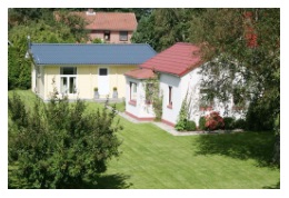 Fischerhaus mit Holzhaus